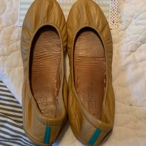 Tieks Size 10 Camel